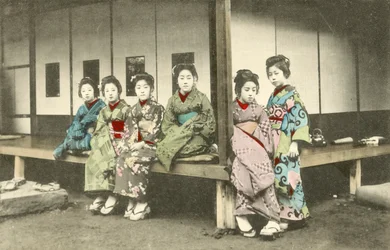 Group of Japanese women, probably geisha