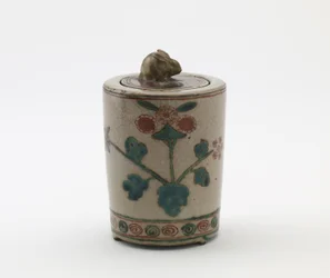 Cylindrical incense burner with rabbit on lid, Edo period or Meiji era