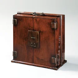 Huanghuali travelling bookcase or Tushu Shinggui, early 17th century