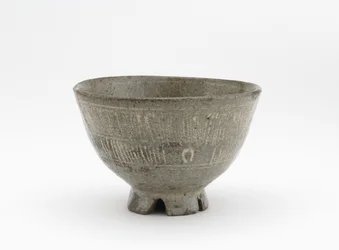 Tea bowl in mishima style, Edo period, early 17th century
