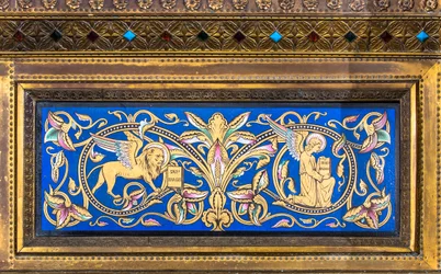 Tabernacle, left wing: St. Mark and St. Matthew