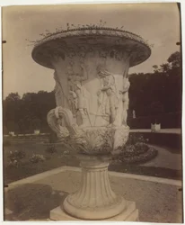 Versailles (Vase)