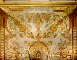 Ceiling of the chamber of the bed of the hotel de Mailly