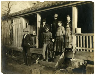 Arkansas house, family