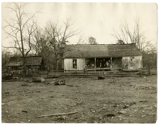 Arkansas house, family