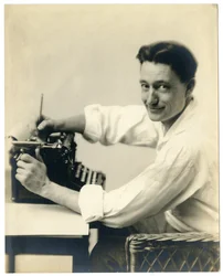 Henry Oyen at Typewriter
