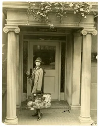 Mrs L C Harper (Mabel Herbert Urner) on her way to Europe to Collect Samples, New York, USA