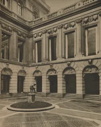 Courtyard of the Drapers Hall in Throgmorton Street, c. 1935