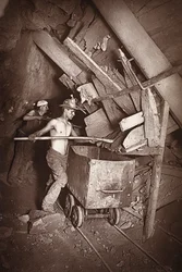 A Mill at the 412, Dolcoath Mine, illustration from 