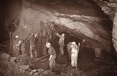 Stoping at the 70, East Pool Mine, Illustration from 