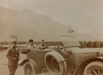 Album "Meine weltkriegs - Erinnerungen South-West Front (Carinthia, Italy, South Tyrol) 31/03/1915-12/11/1918 - Josef Zohles Wien": general Turkish in a war zone
