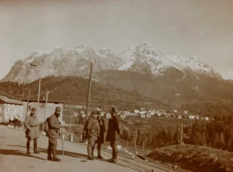 Album "Meine weltkriegs - Erinnerungen South-West Front (Carinthia, Italy, South Tyrol) 31/03/1915-12/11/1918 - Josef Zohles Wien": Austrian soldiers in Italy