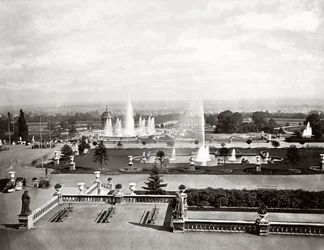 The Crystal Palace in London: terraces and fountains, c.1870