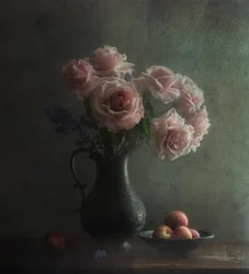 Moody Pink Roses and Peaches