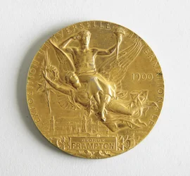 Exposition Universal Internationale, Paris (Medal awarded to George Frampton)