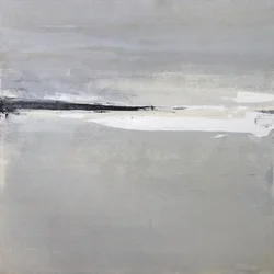 Serene Horizon with Soft Gray and White Tones