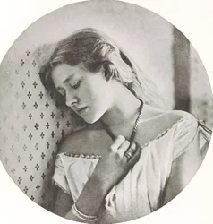 Ellen Terry, at the Age of Sixteen