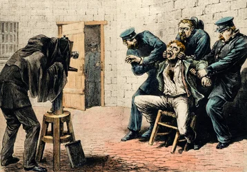 Identifying Photography - Subject Criminal