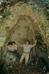 Architecture, Holmul, Guatemala, Maya, Francisco Estradabelli, Homul Center, 2008 (photo)