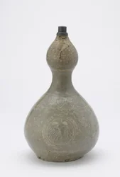Bottle, Koryo period, late 13th century
