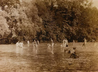 Album of the First World War in Friuli-Venezia Giulia: soldiers bathing in the Natisone River in Premariacco, Udine, Italy