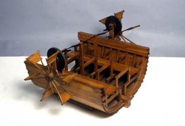 Wheeled propulsion boat. Model from the drawing of Leonardo da Vinci. Museum of Science and Technology, Milan.