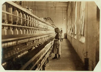 Sadie Pfeifer, only 4 feet tall, has worked for 6 months at Lancaster Cotton Mills, South Carolina