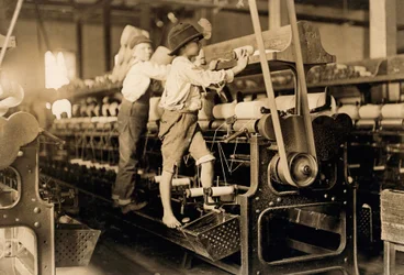 Spindle Boys in Georgia Cotton Mill