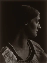 Julia Jackson, small profile