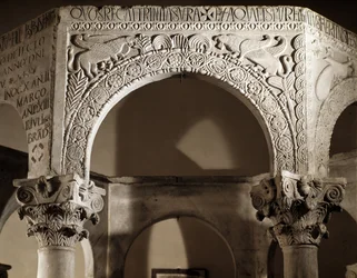 Lombard Art, Renaissance of Liutprand: Detail of Arch Decorated with Reliefs