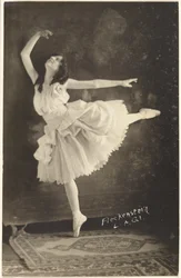 Ballerina on Pointe