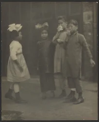 Children in Chinatown