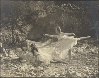 Dance of the Rocks