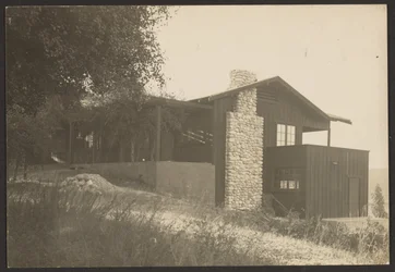 Oak Lodge