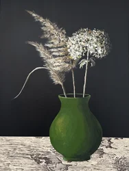 Green Vase Pampas Hydrangea