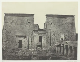 Dromos and Philones, Grand Temple of Isis at Pylons; Nubia, plate 72 from the album "Egypt, Nubia, Palestine and Syria" (1852)