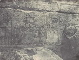 Thebes. Palais de Karnak. Sculptures extérieures du Sanctuaire de granit