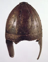 Helmet, from Vezeronce