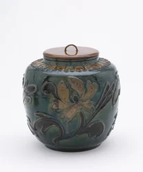 Polychrome jar with lacquer lid