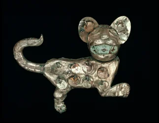 Feline Figure