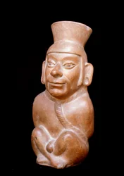 Precolombian art, Mochic civilization: anthropomorphic terracotta bottle representing a prisoner before his sacrifice