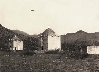 Building an Empire in the Fascist age: tomb of holy Muslims