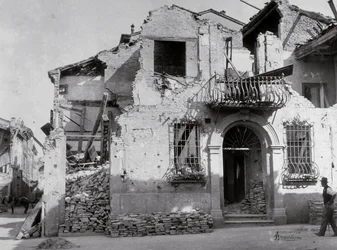 The bombardments of Sermide: a house seriously damaged during the second world war