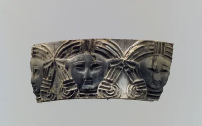 Cloisonné furniture or cosmetic box plaque with three frontal heads