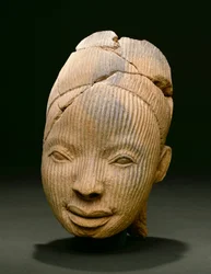 Head from a figure, Owo