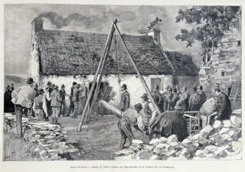 Men running through a door with the help of a belly tree to expel the occupant from the dwelling. Drawing by Tofani from a sketch of O. de Champeaux (19th century)