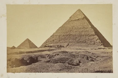 Pyramids of Giza, Giza