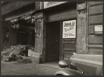Mainz on the Rhine, Destroyed Department Store at the Market