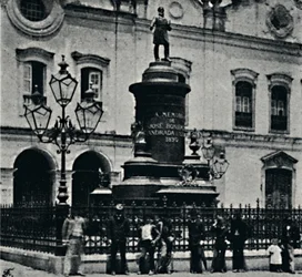 Statue of Jose Bonifacio. Largo de S. Francisco, 1895