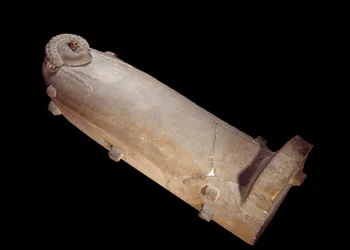 Phoenicia: sarcophagus with a human head in white marble from Tripoli, Lebanon